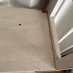 折りたたみできる棚の画像