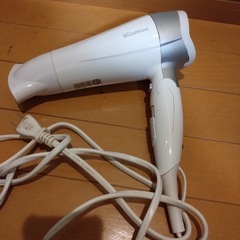 52.海外対応可能　ドライヤー　FHD-1209K 19年製