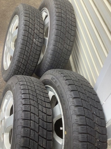 14インチ スタッドレスタイヤホイルセット