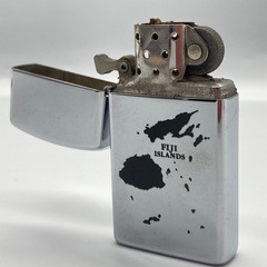 P0123708A ZIPPO ジッポ ライター フィジー FIJI ロゴ USA コレクション タバコ 当時物 レア 葉巻 煙草 アイテム 中古品の画像