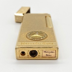 P0123709A ガスライター メルセデスベンツ MERCEDES BENZ 横ローラー ゴールドカラー タバコ レア 葉巻 煙草 アイテム 中古品の画像