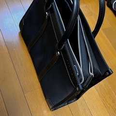 ビジネスバッグの画像