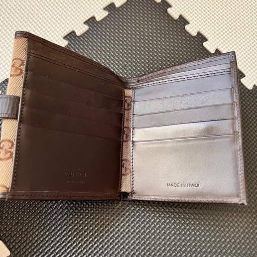 受け渡し者決定】GUCCI三つ折財布 【公式通販】