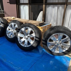 デリカd5用　タイヤホイールセット　225.55 18 タイヤは...
