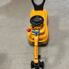 子供ショベルカーの画像
