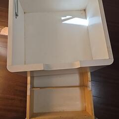 引出し付きスツールの画像