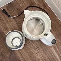 タイガー　電気ケトル　わく子さん　0.6L PCF-G060 ホワイトの画像
