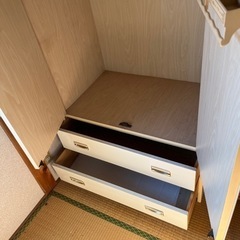 洋服タンス差し上げます。の画像