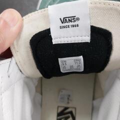 🔶新品未使用‼️VANSセミハイカット27.5センチの画像
