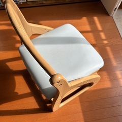 学習椅子　子ども椅子　木製の画像