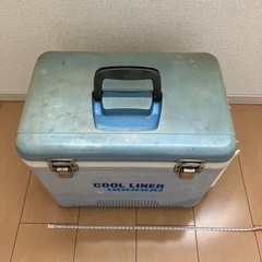 クーラーボックス