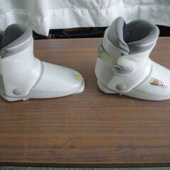 SPORTS AUTHORITY　スポーツオーソリティ　スキー靴　10S　20cm スキーブーツ　ウィンタースポーツ　冬　スポーツ用品の画像