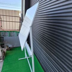 両面ホワイトボード キャスター無し 脚変形あります W127×D56×181の画像