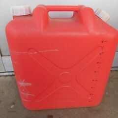 [商談中]【中古】灯油ポリタンク 18L ① (ｵｶﾉ) 