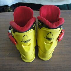 セール中につき、通常特価1,628円より半額の814円! 　HEAD　スキー靴　17～18.5cm CARVEX1　スキーブーツ　ウィンタースポーツ　冬　スポーツ用品の画像