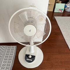 2018年製　扇風機