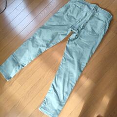 ユニクロ　Ｌサイズ　パンツの画像