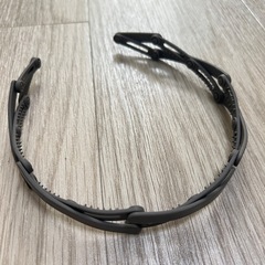 カチューシャ　折りたたみタイプ　ダークグレー