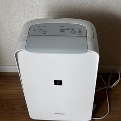 シャープ 除湿機 美品　CV-L71