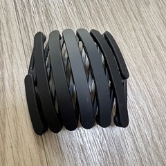 カチューシャ　折りたたみタイプ　ブラックの画像