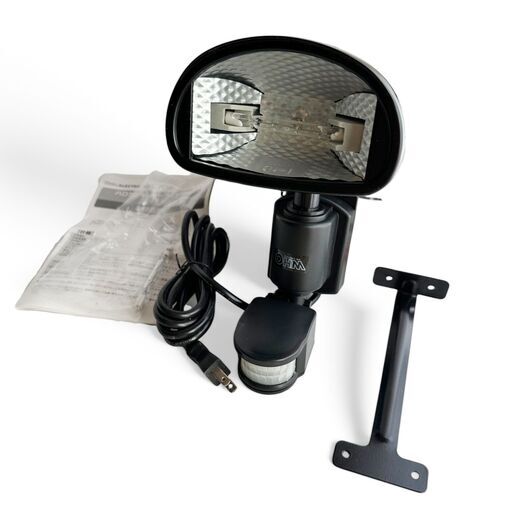 Y7-187 未使用 OHM ハロゲンセンサーライト SL-HL150 防犯対策 防雨仕様 100V