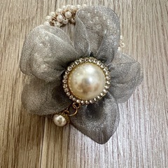 ヘアゴム　ライトグレーの画像