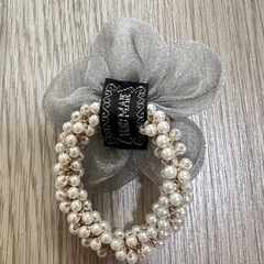 ヘアゴム　ライトグレーの画像