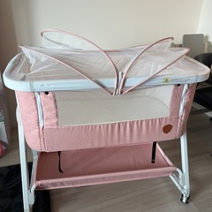ベビーベッド