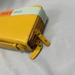 本革財布 イエロー 多機能 大型 ファスナー式の画像