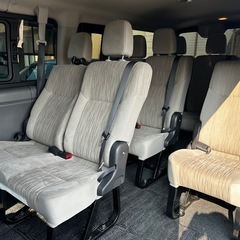 NV350 キャラバン　10人乗り！車検1年あり！の画像