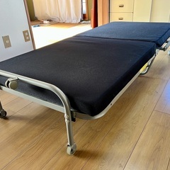 ニトリの折りたたみベッド【値下げしました】