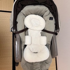 【値下げ中】Combiコンビ ホワイトレーベル ネムリラ AUTO SWING BEDi おやすみドーム EG（ヘーゼルベージュ）の画像