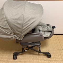 【値下げ中】Combiコンビ ホワイトレーベル ネムリラ AUTO SWING BEDi おやすみドーム EG（ヘーゼルベージュ）の画像