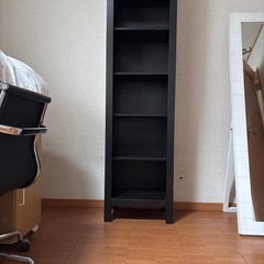 本棚　チェスト　木目ブラックの画像