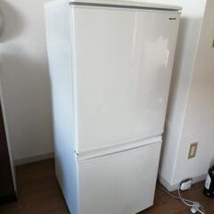 【終了しました】シャープ　冷蔵庫　137リットル　2018年製　...