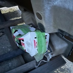 日野4トントラックのファイバー風防‼️新品‼️込み20万円‼️の画像