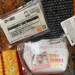 劇場版 SPY×FAMILY CODE:White ミニ三角ポーチ アーニャ (おまけ付き)の画像