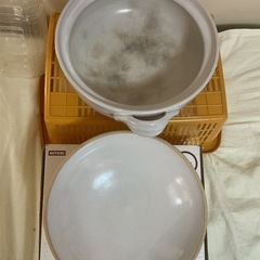 ☺️土鍋　8号　3〜4人用　25✖️h8cm➕蓋　ニトリ　灰色柄の画像