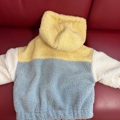 ZARAフード付きアウターの画像