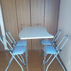 お話中椅子とテーブルセット
