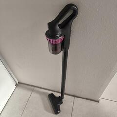ほぼ新品コードレス掃除機