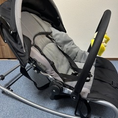 ベビー用品バウンサーの画像