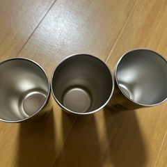 THERMOSのステンレスコップ3つの画像