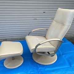 終了:オットマン付きチェア中古品