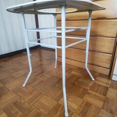 値下げ！！丸型ストーブテーブルの画像