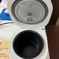 ☆値下げ☆O2501-494 maxzen 炊飯器 RC-MX201 2020年製 2.0合炊き 動作確認済み キズ汚れ有り の画像