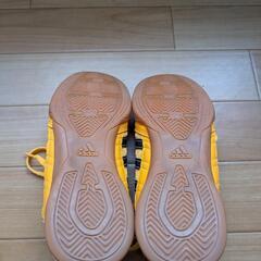 adidas 屋内用サッカー、フットサルシューズ　キッズ　20cmの画像