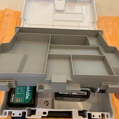 ［お取引相手決定］マキタ(Makita) 充電式インパクトドライバ 18V2Ah バッテリ2本・充電器・ケース付 MTD002D
