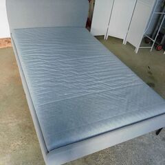IKEA SLATTUM イケア スラットゥム セミダブルベッド...