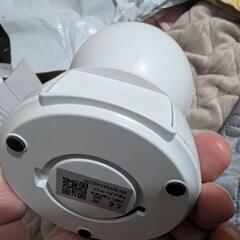 新品　WiFiカメラ　防犯カメラ　置き型　ベビー　ペット　介護　見守り遠隔の画像